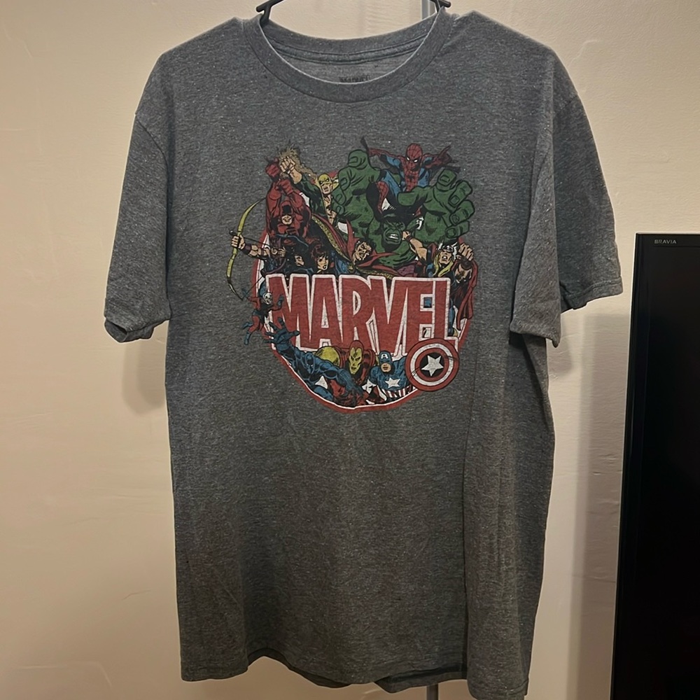 Grey short sleeve Marvel characters shirt